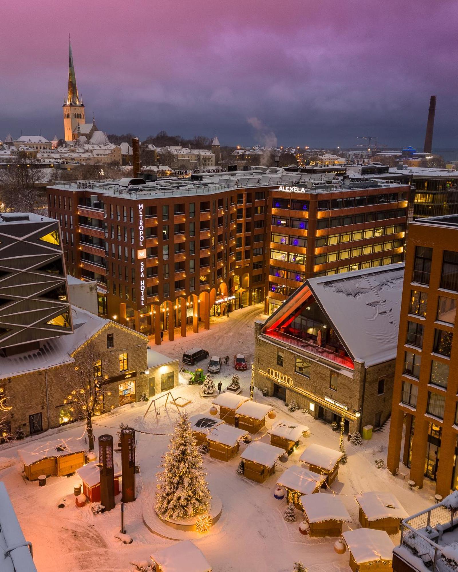 Metropol Spa Hotel Tallinn Bagian luar foto