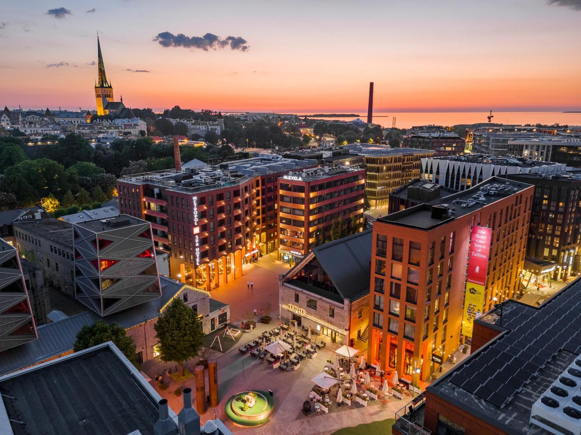 Metropol Spa Hotel Tallinn Bagian luar foto